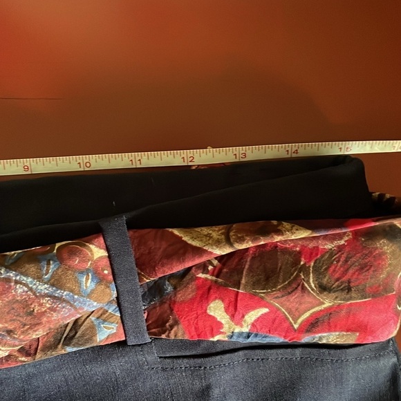 Rafaella Deep Navy Capris Size 6 - Picture 9 of 14